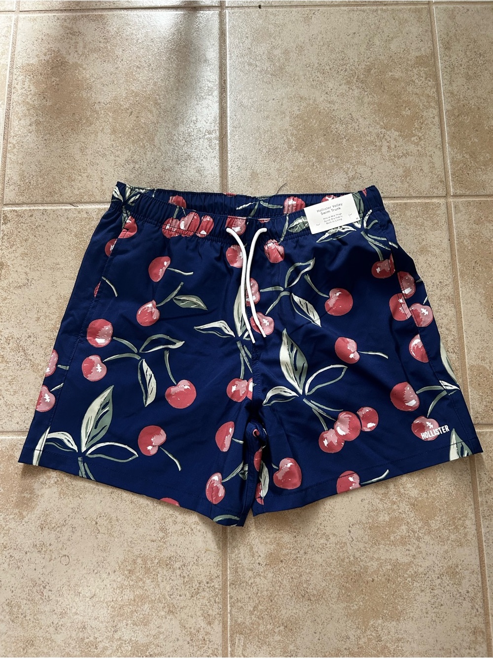 NWT Hollister Swim Trunks Cherry Print Medium